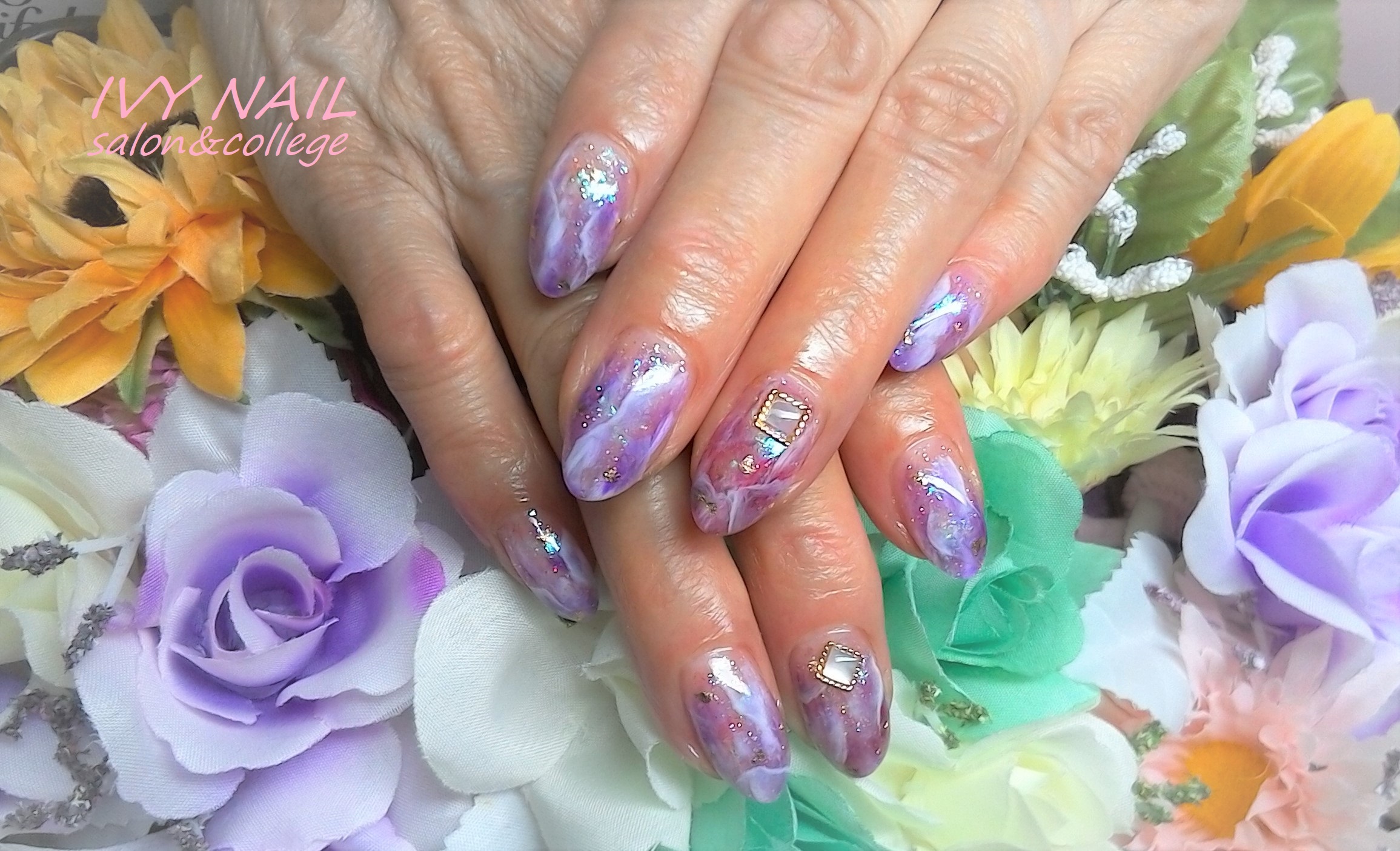 大理石風ニュアンスネイル